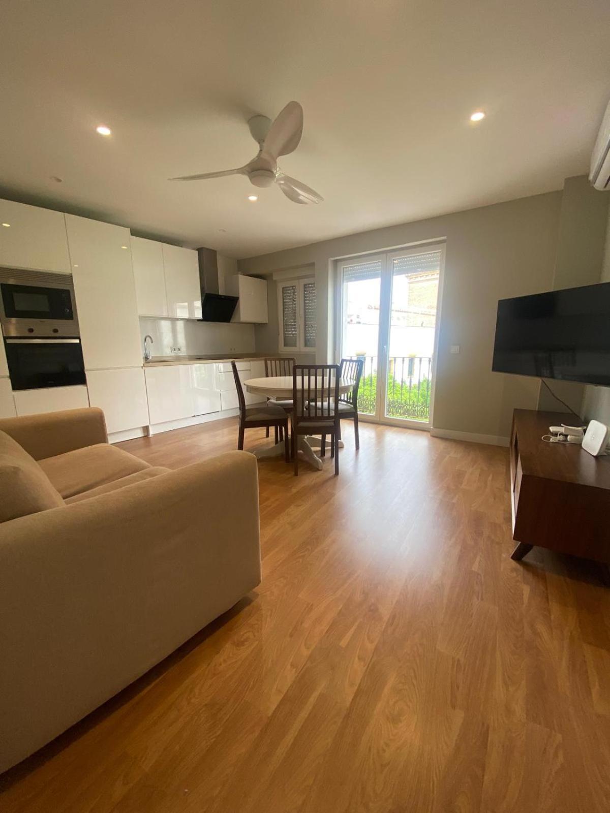Deluxe Central Dolores De Nuestra Sra Lägenhet Sevilla Exteriör bild
